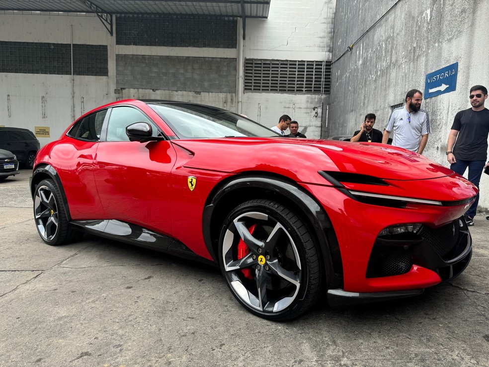 Ferrari apreendida em operação que prendeu Deolane Bezerra e dono da Esportes da Sorte — Foto: Polícia Civil/Divulgação