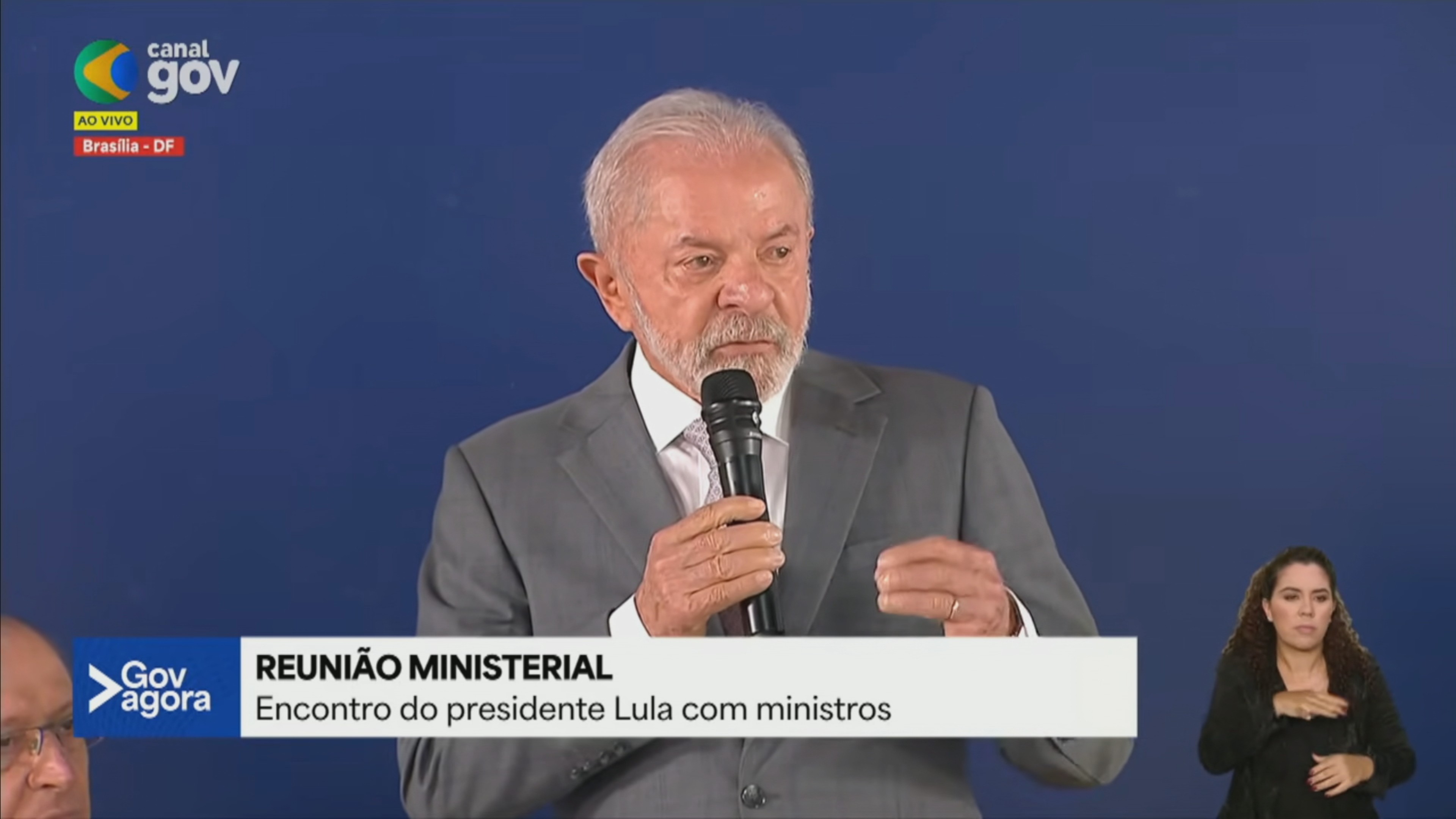Lula cobra ministros a divulgarem resultados do governo: 'Tenho a impressão que o povo ainda não sabe'