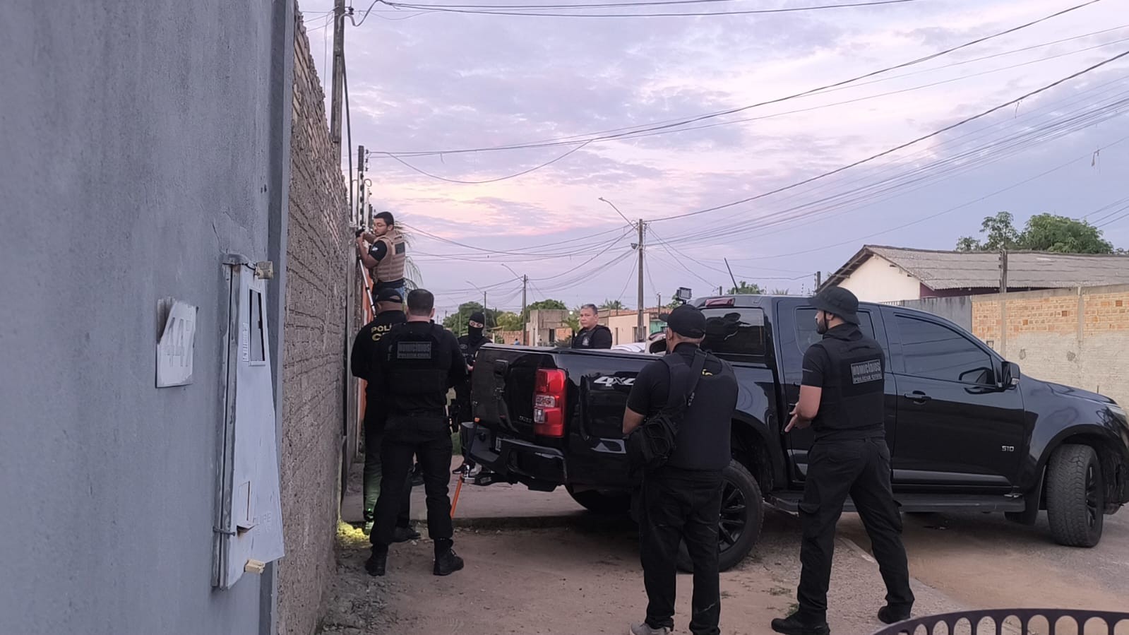 Jovem morto a tiros foi alvo de guerra entre facções motivada por tráfico em Boa Vista