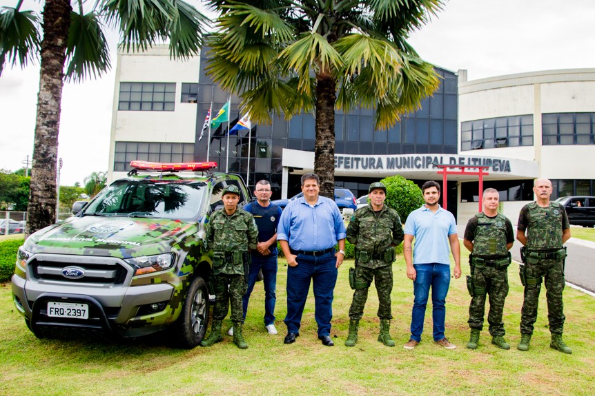 Prefeitura de Itupeva entrega uniforme para equipe da Patrulha Rural | G1