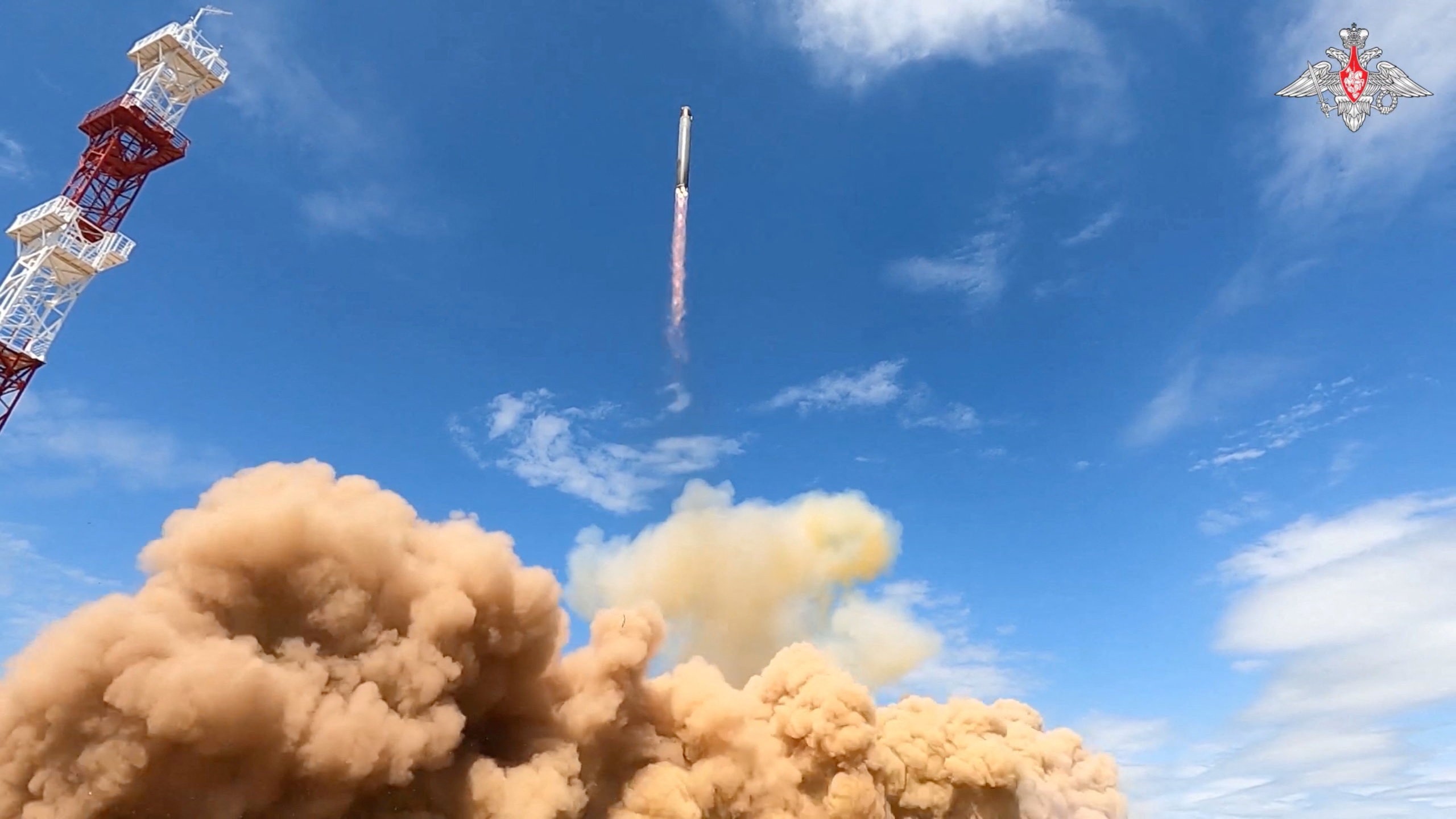 Rússia faz teste final de míssil com alcance de 35.000 km chamado de 'Satanás' pela Otan e diz que vai lançá-lo até o fim do ano