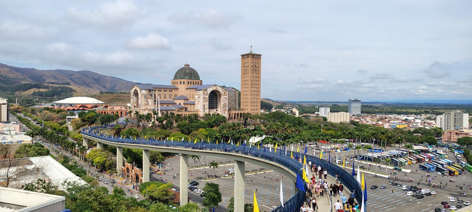 A menos de dois meses do 'Dia da Padroeira', Aparecida se prepara para festa de Nossa Senhora