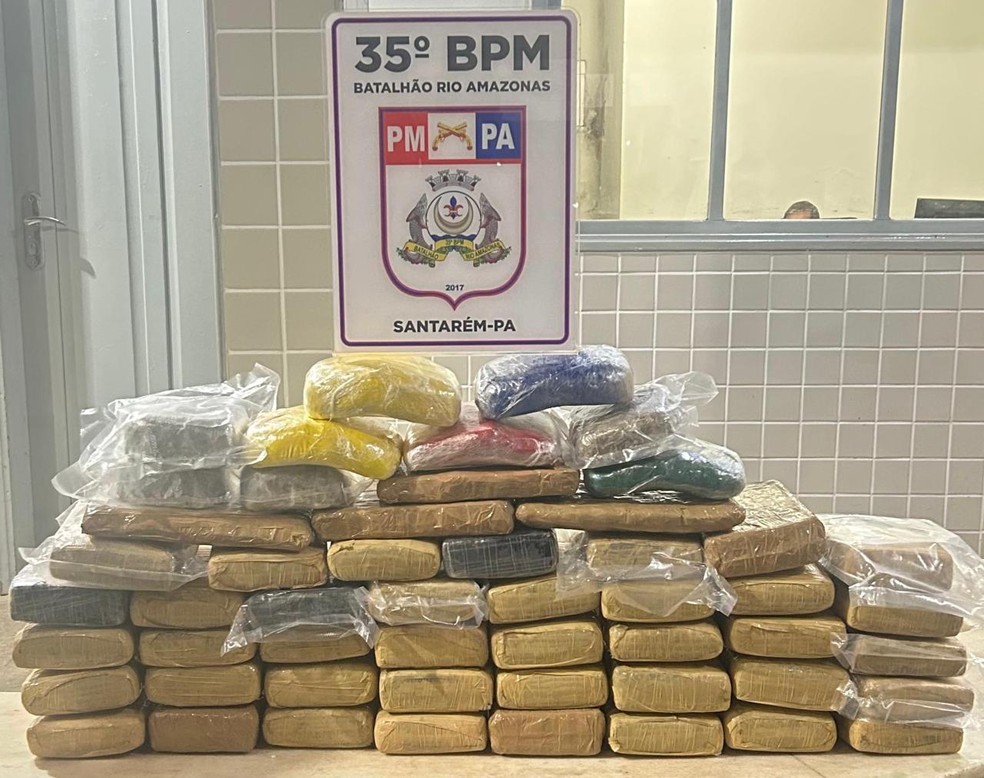 Droga apreendida pela Polícia Militar em Santarém — Foto: PM/Divulgação