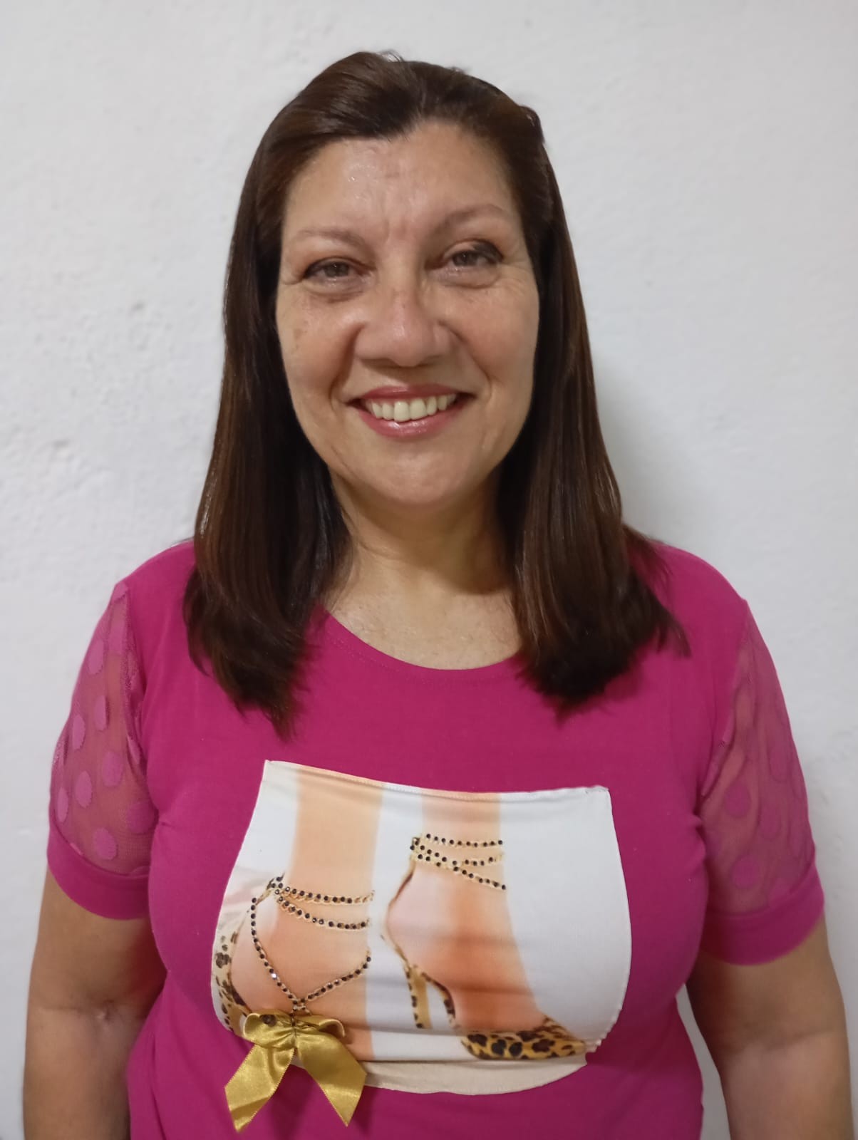 ‘Mesmo sem enxergar, escolhi ser vista’: candidata do RJ com deficiência visual disputa concurso Miss Plus Size 2026