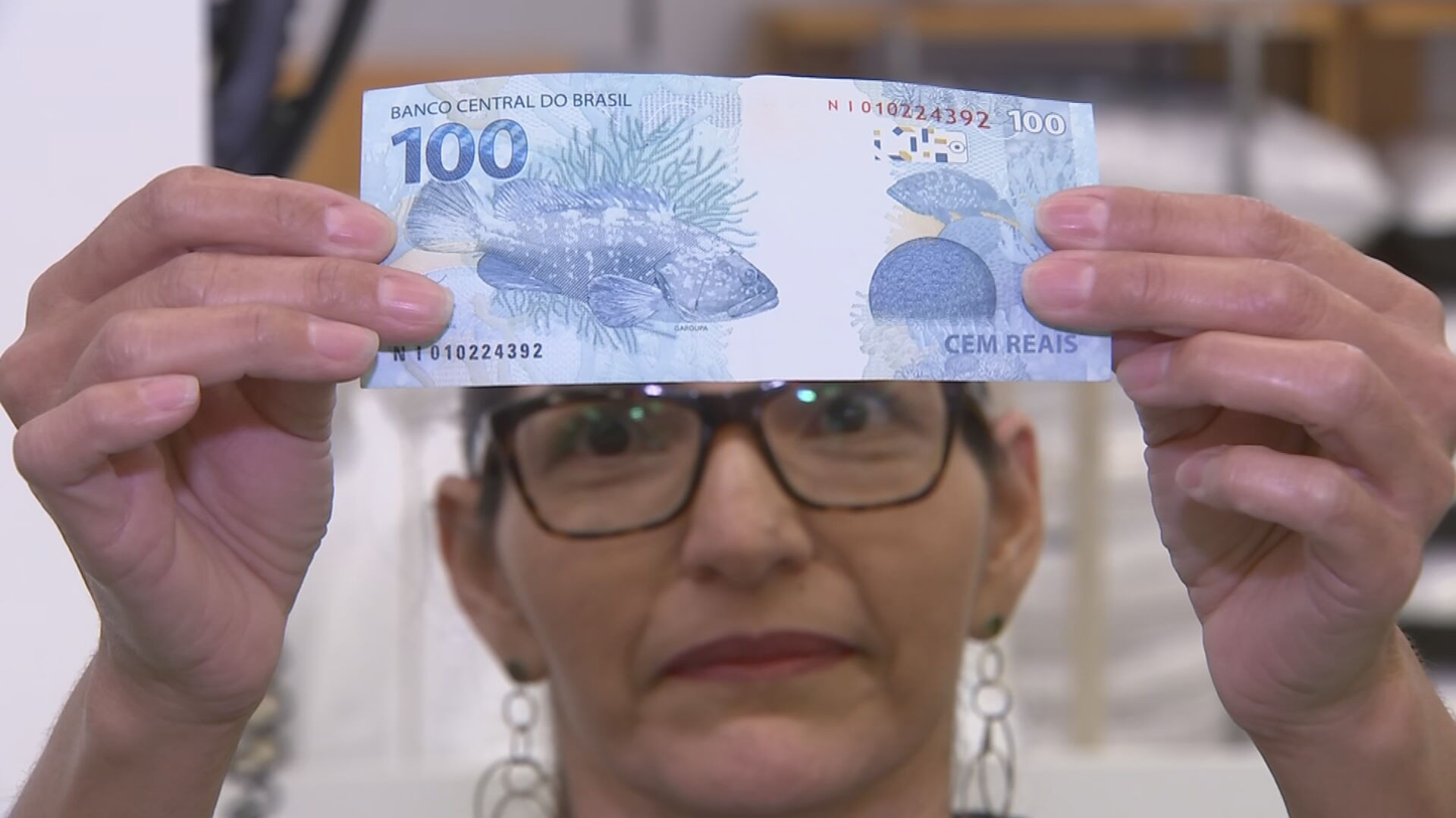 Circulação de notas falsas preocupa comerciantes no interior de SP; veja como identificar