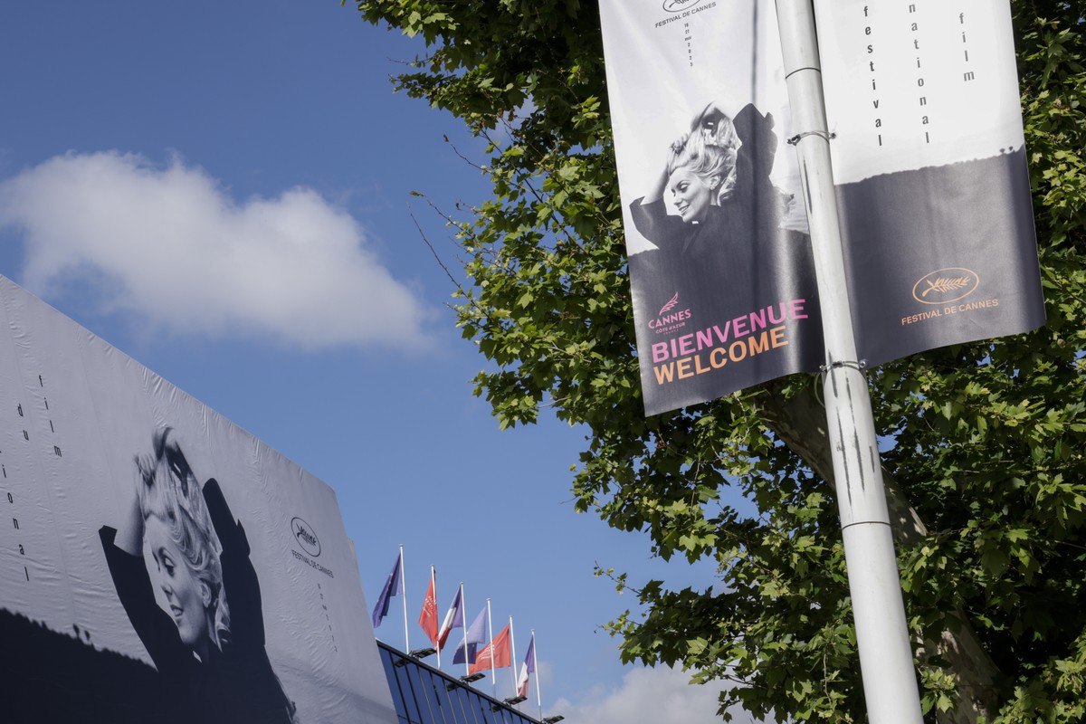 Film im Wettbewerb um die Goldene Palme beim 76. Festival de Cannes;  LISTE |  Pop-Art
