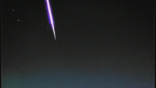 VÍDEO: meteoro deixa rastro de luz no céu sobre o estado - Foto: (Observatório Heller & Jung/Divulgação)