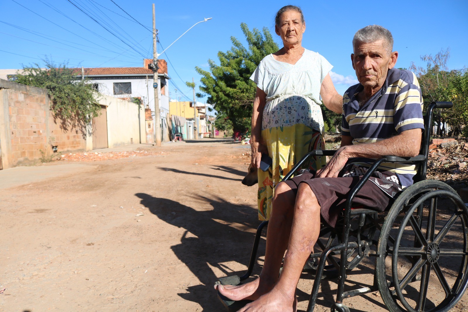 Asfalto e drenagem chegam ao bairro Maria Cândida, em Montes Claros