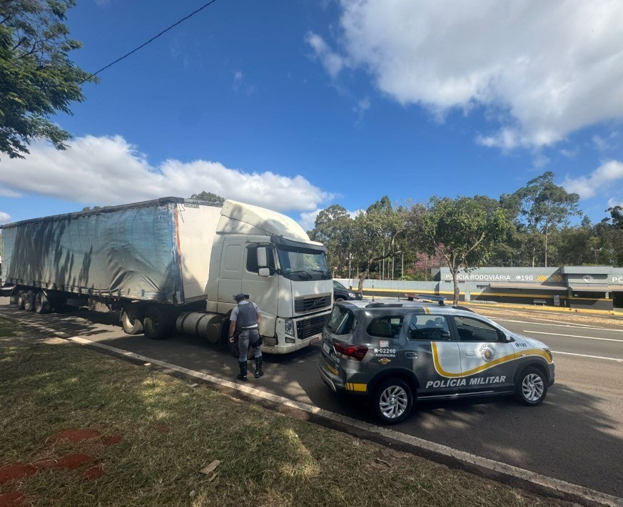 Fiscalização intercepta em Presidente Prudente carreta com mais de 50 fugas de pedágios em rodovias