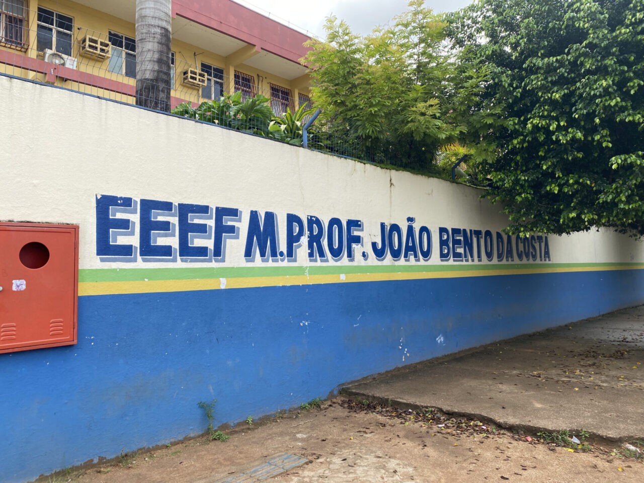 Alunos de escola pública são expulsos de sala de aula por não terem dinheiro para pagar atividade em Porto Velho