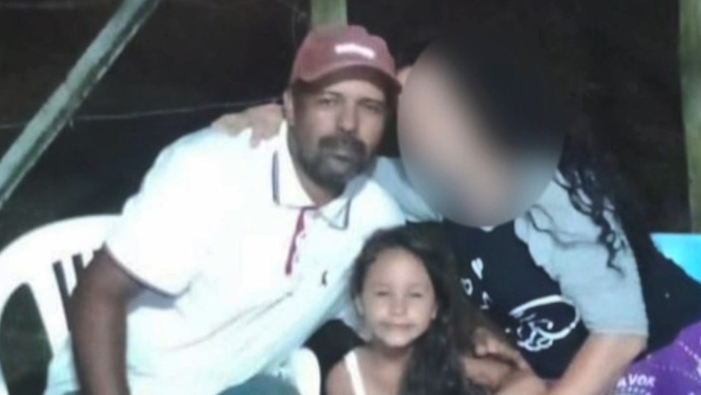 Oseas é o principal suspeito de ter espancando a própria filha até a morte em Cariacica, Espírito Santo — Foto: Reprodução/TV Gazeta