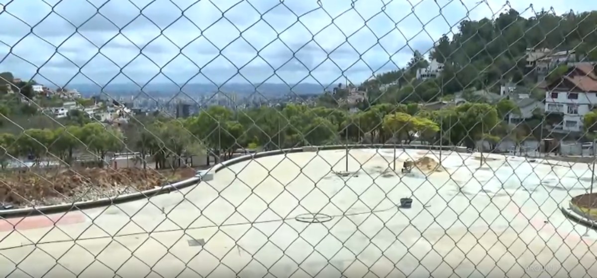 Prefeitura de BH adia mais uma vez entrega de obra na Praça do Papa; veja nova data
