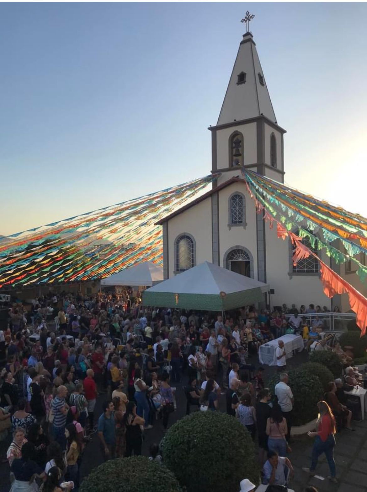 Arraiás na rua, Exposição Cazuza Exagerado, musical sobre Djavan, Paulinho da Viola de graça em Niterói: veja o que fazer no Rio