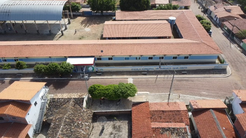 Escola Municipal U. I. Ver. Rubenito Silva Coutom, onde Valdemiro estuda — Foto: Gerson Ricardo