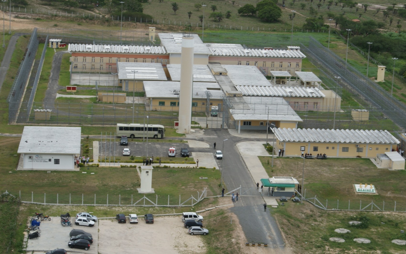 Homem é preso um dia após deixar presídio suspeito de arrombar comércio e furtar dinheiro na Bahia