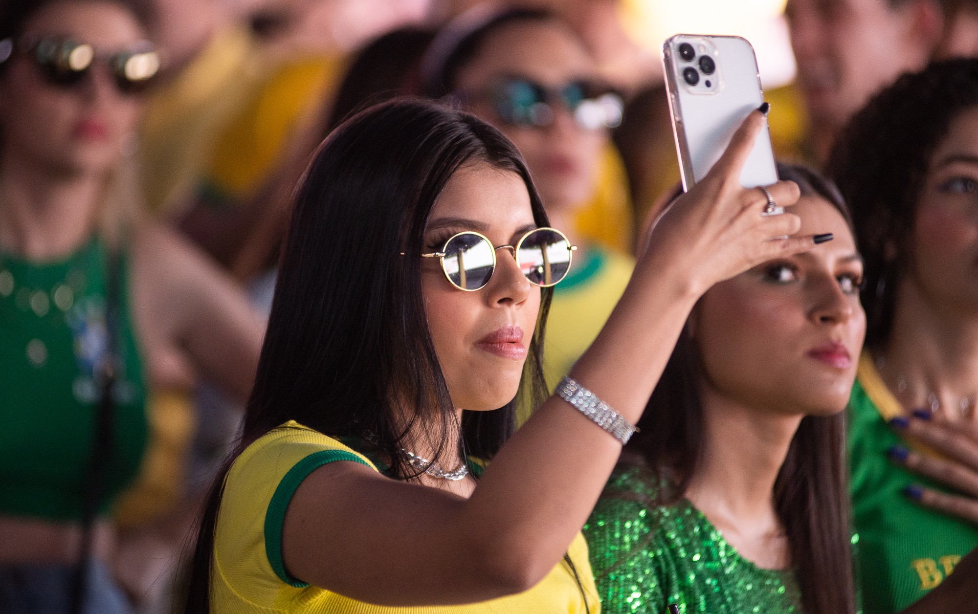 Como milhões de brasileiros assistem ao mesmo jogo ao mesmo tempo?