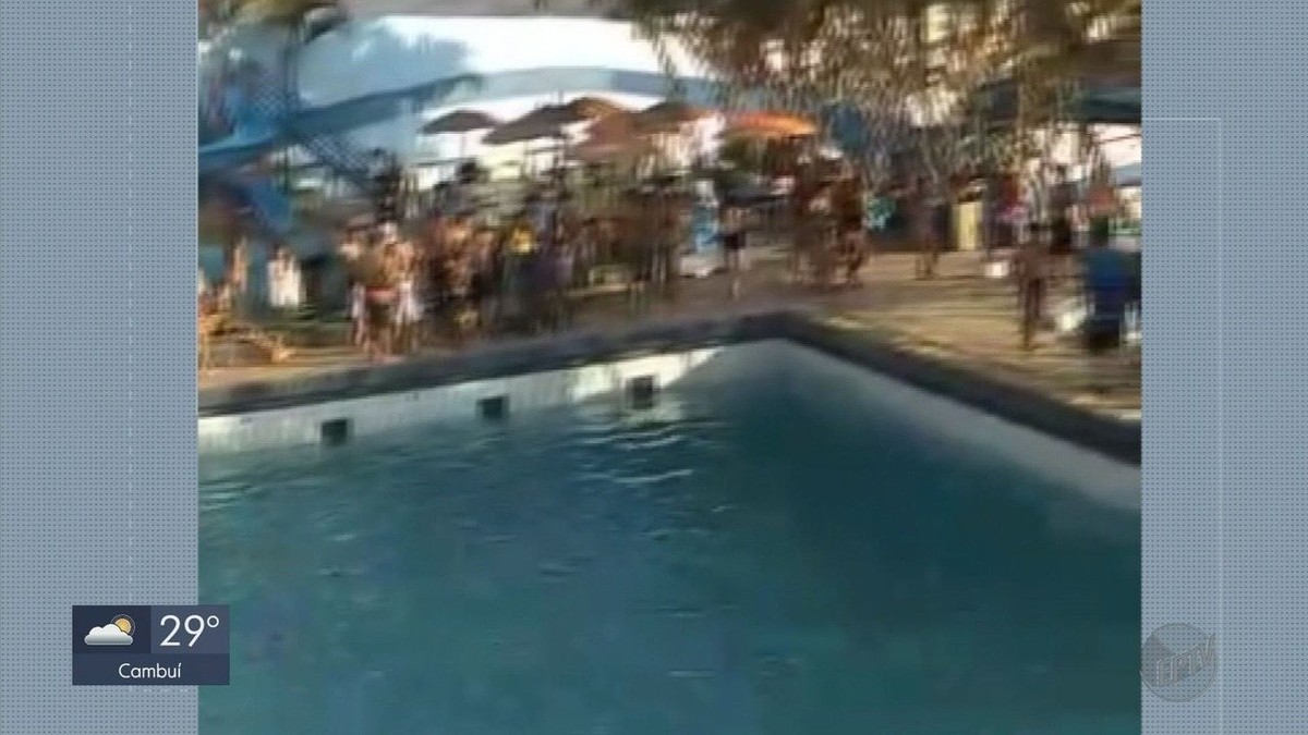 Homem de 39 anos fica ferido após bater cabeça em piscina em Varginha