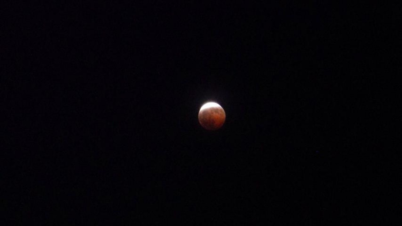 Eclipse lunar parcial: veja vídeo do fenômeno no Amazonas