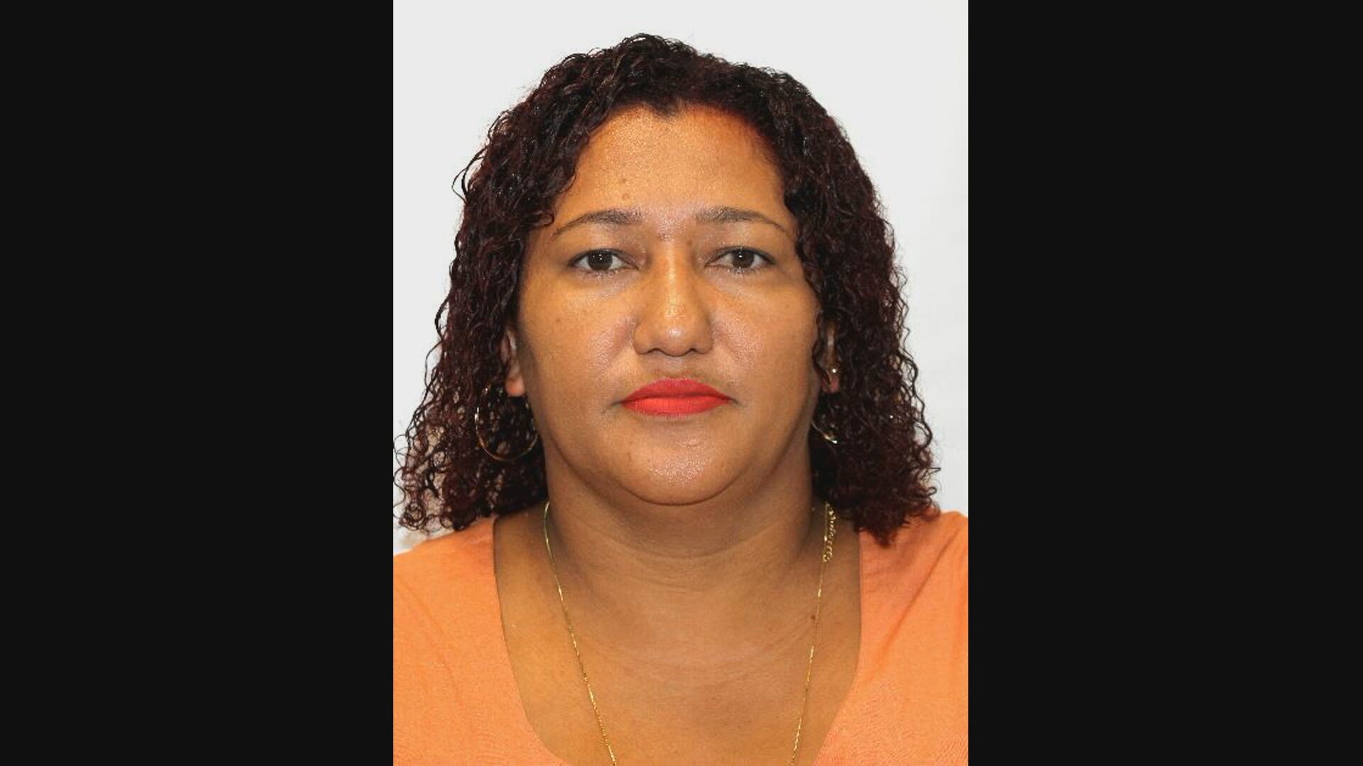 Mulher É Acha Morta Enterrrada no Quintal de Casa Em Caxias, RJ
