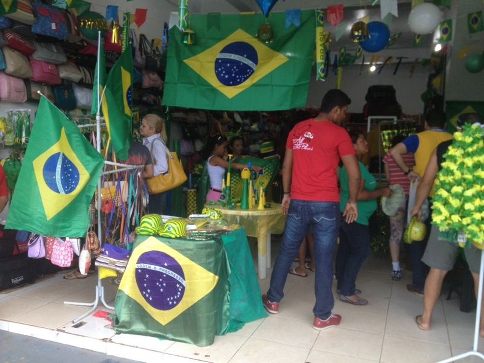 Veja mudanças no horário do comércio de Natal nesta segunda (28) com jogo  do Brasil na Copa, Rio Grande do Norte