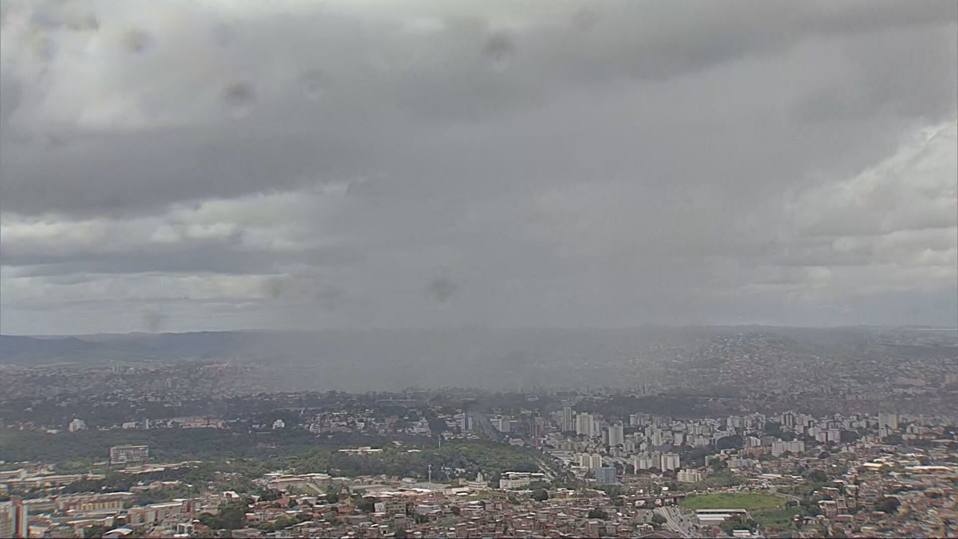 Janeiro teve chuva acima da média em BH; tempo deve seguir chuvoso nos primeiros dias de fevereiro