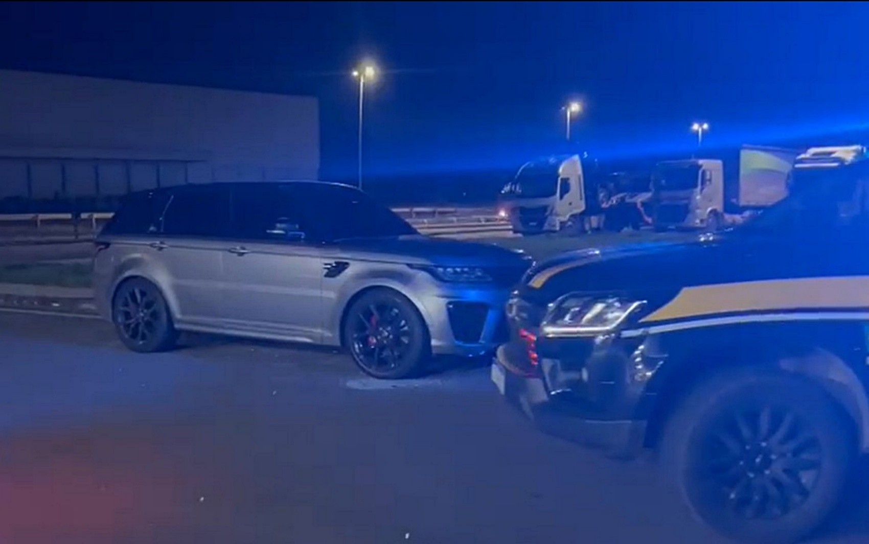 Veículo de luxo de 'Sicário' é apreendido em blitz em MG horas após ele ser encontrado desacordado em cela da PF