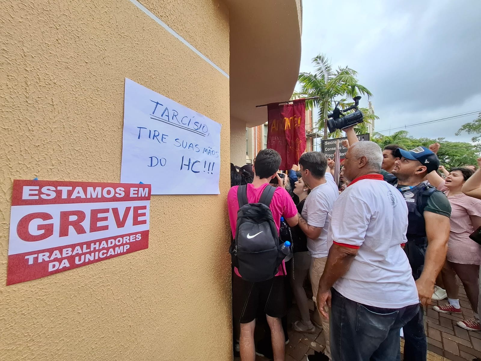 Após suspensão e protestos, votação sobre autarquização do complexo hospitalar da Unicamp será retomada nesta quinta 