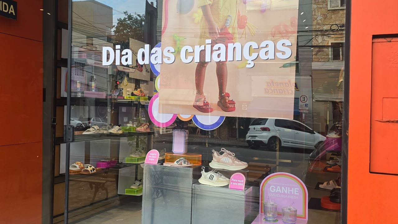 Comércio de Divinópolis adota horário especial para o Dia das Crianças; veja como será