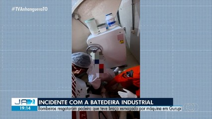 Bombeiros socorrem padeiro que ficou com braço preso em batedeira industrial