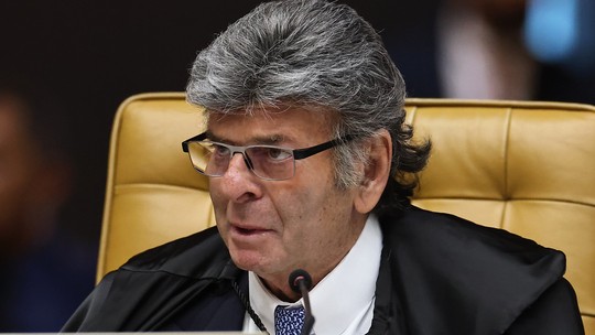 Fux é sorteado relator de ação sobre visitas da esposa de Moraes e Vorcaro ao Senado