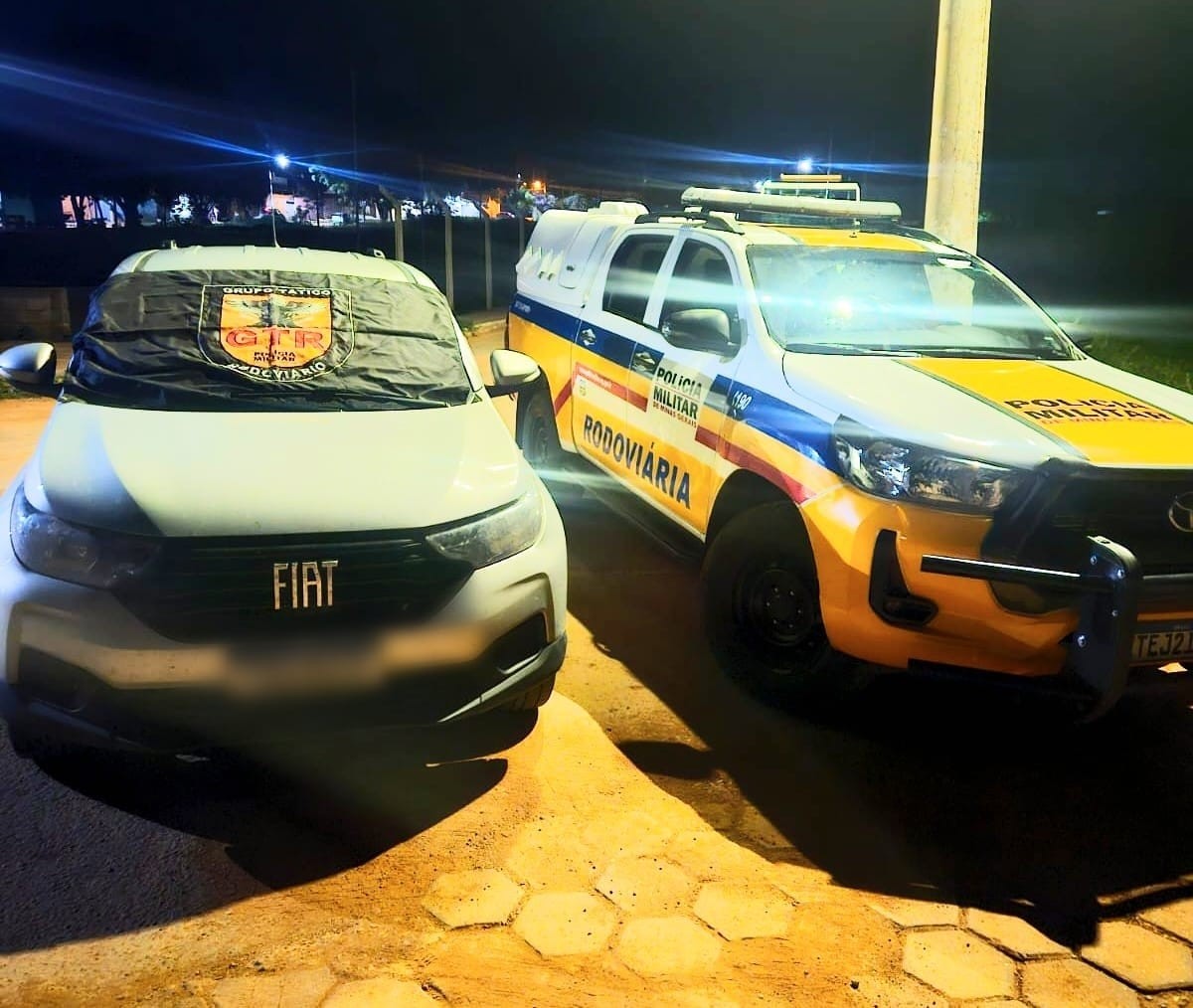 Polícia recupera caminhonete furtada em Contagem durante operação na BR-135