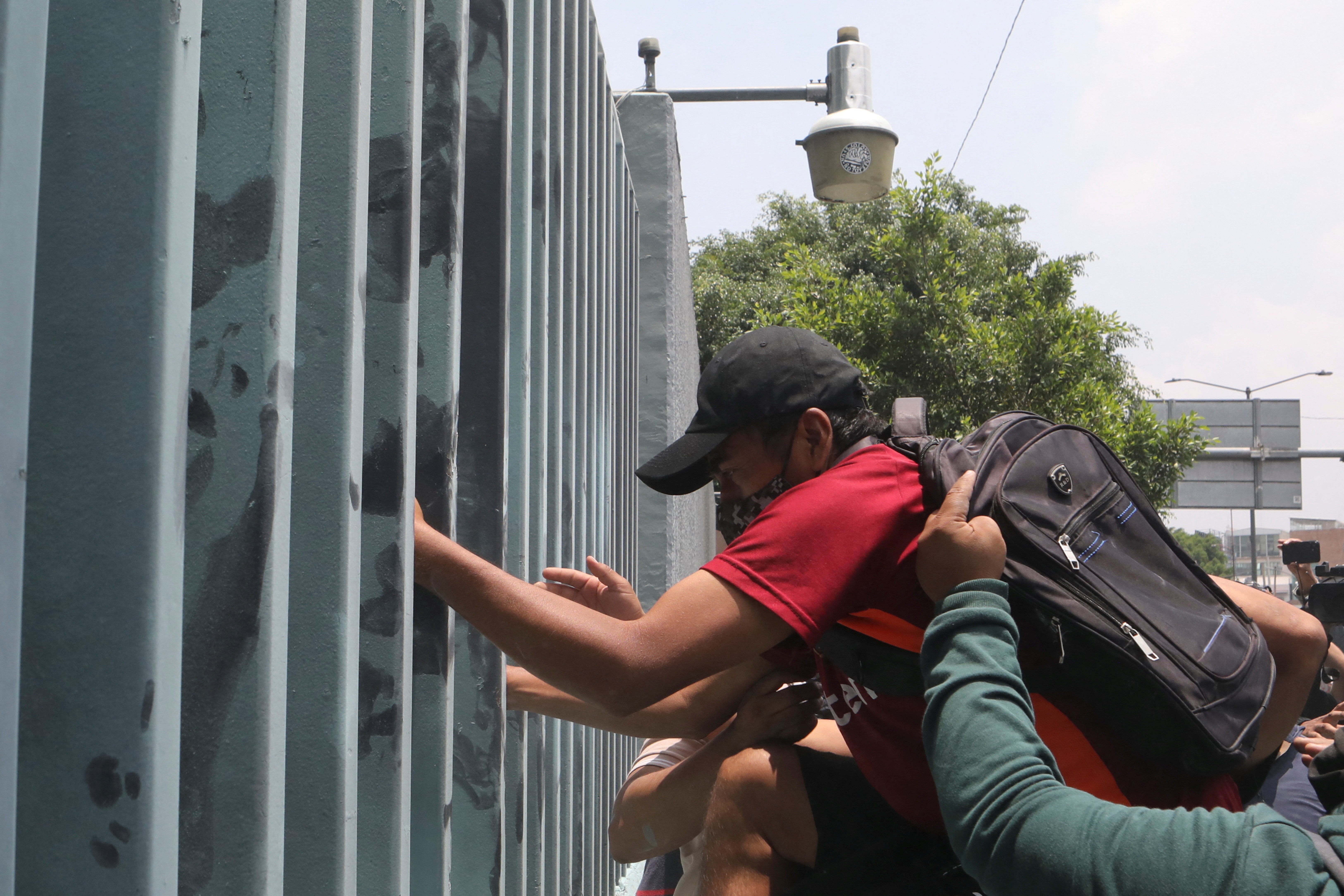 
Protestos no México geram instabilidade antes da Copa do Mundo