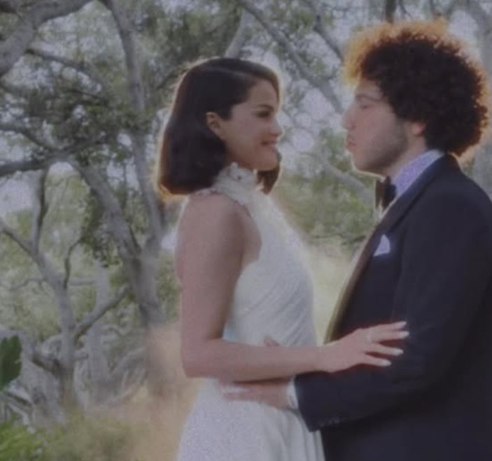 Selena Gomez e Benny Blanco se casam; veja fotos