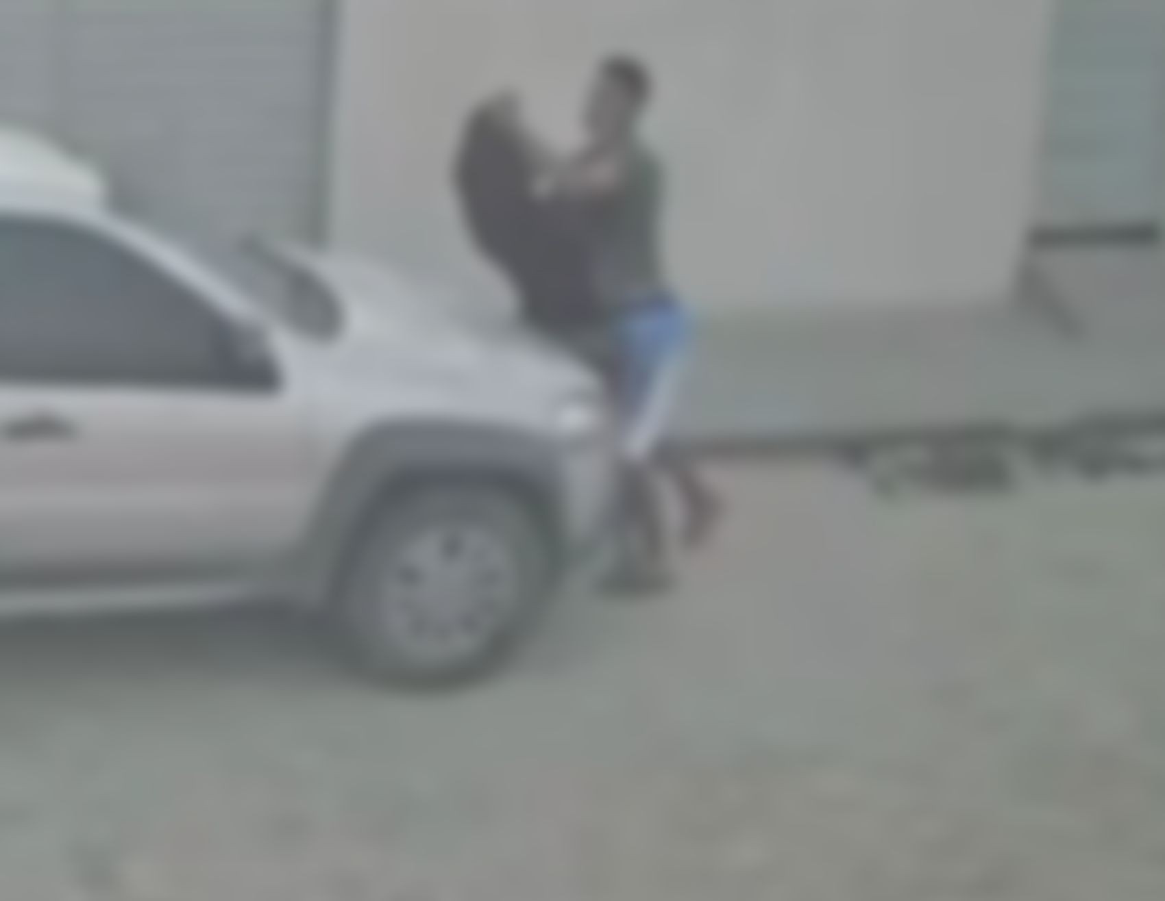 Mulher é agredida e sofre tentativa de estupro na porta de casa em Aracaju
