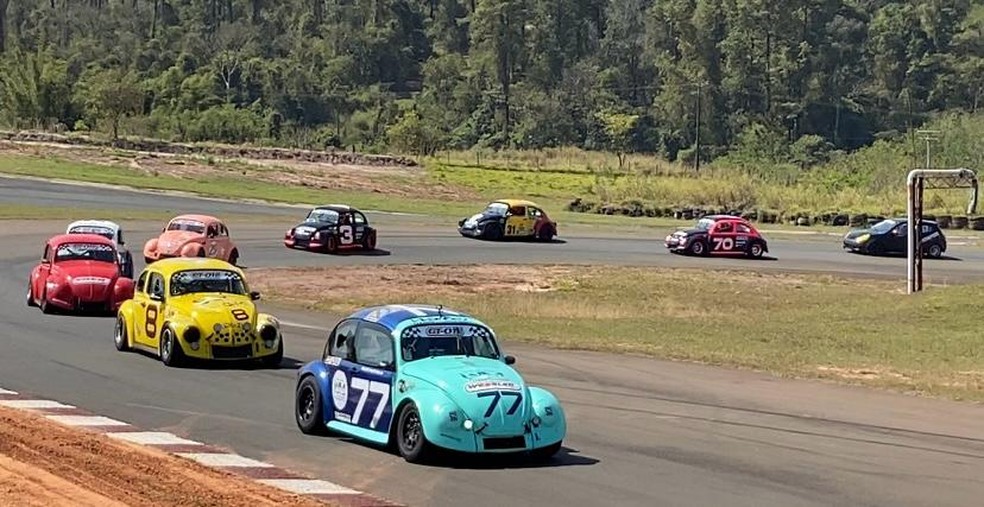 100 Milhas Piracicaba tem corrida de Fuscas e celebra os 257 anos da cidade — Foto: Edijan Del Santo/EPTV