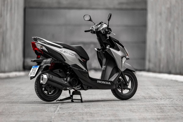 Mercado de 'scooters' cresce, e Honda Elite 125 quer manter a liderança ...
