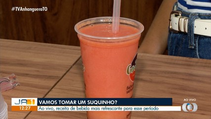 Aprenda receitas de sucos de frutas para aliviar o calor neste período