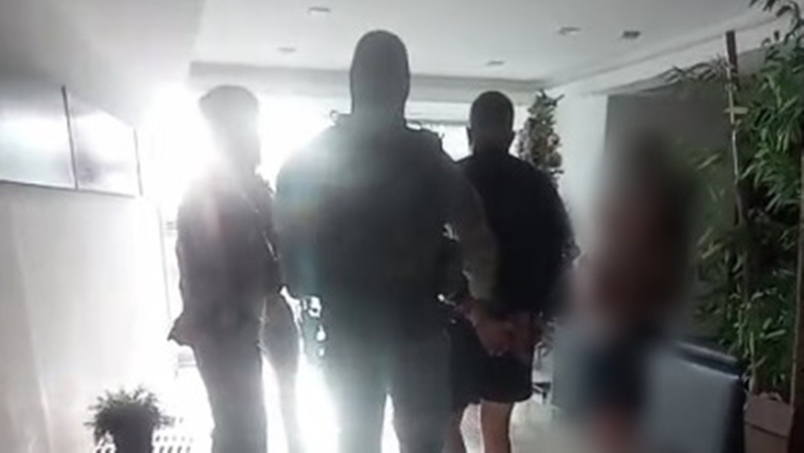 Operação prende suspeitos de tráfico de drogas em condomínio de luxo em João Pessoa
