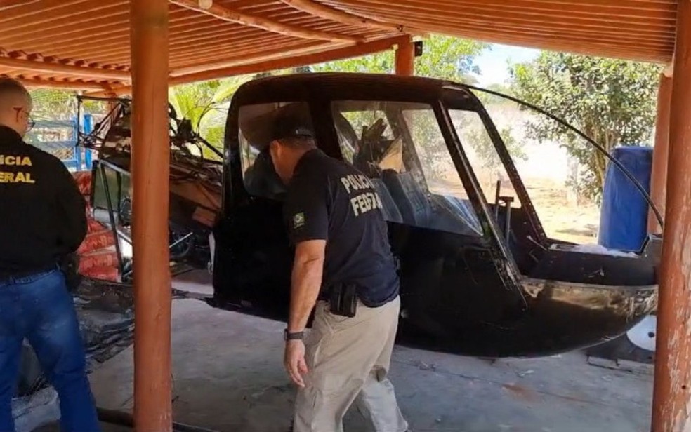 Operação da PF apreende helicóptero em investigação contra o tráfico internacional de drogas - Goiás — Foto: Divulgação/Polícia Federal