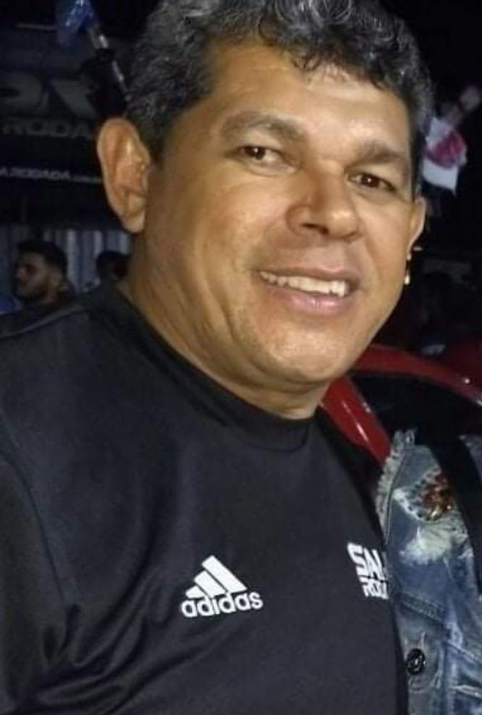 Valmir Cândido da Silva, de 53 anos, morreu após ser esmagado por um ônibus enquanto fazia a manutenção do veículo em São Miguel — Foto: Foto: Cedida