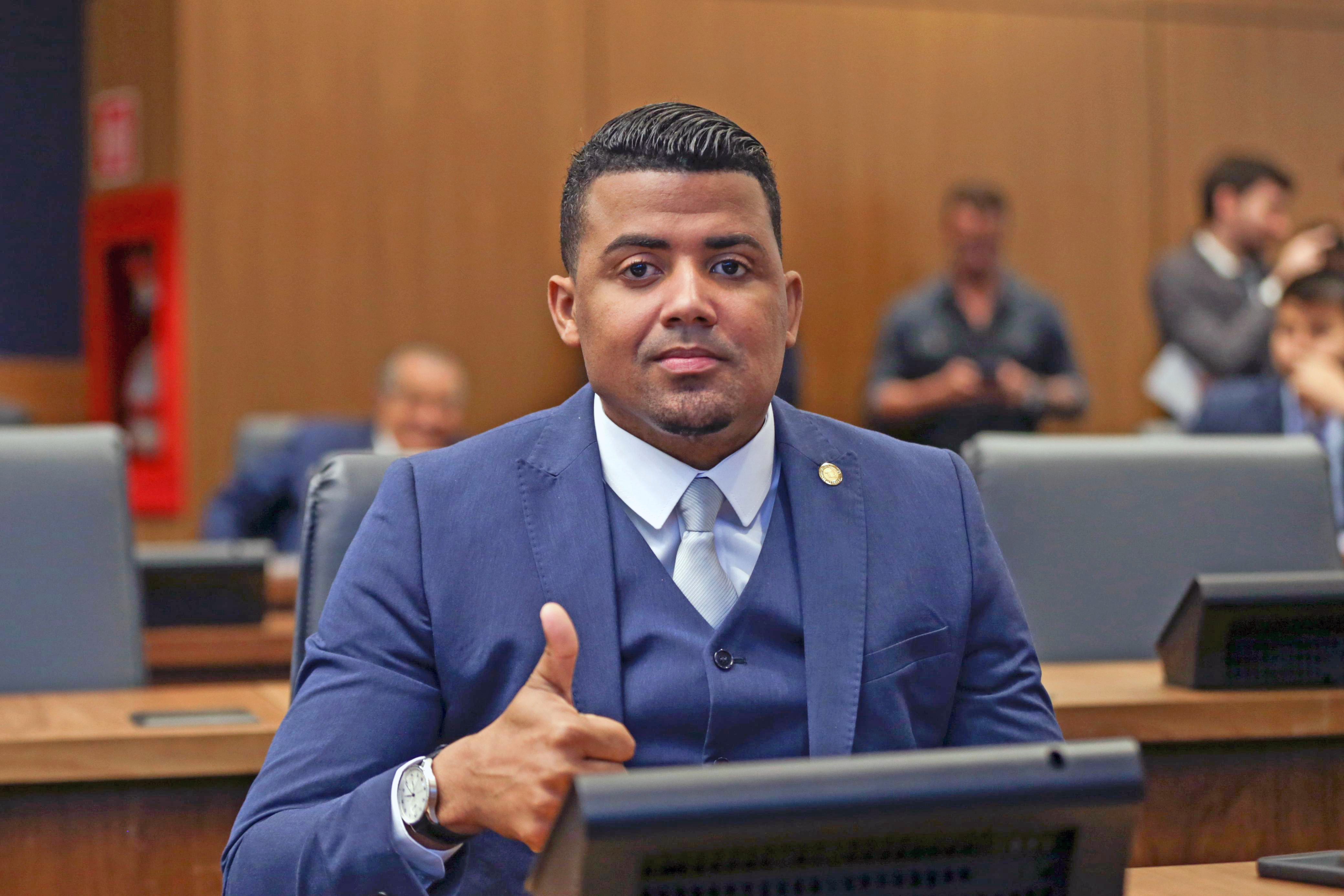 Deputado estadual TH Joias é preso por tráfico, venda de armas e elo com o Comando Vermelho