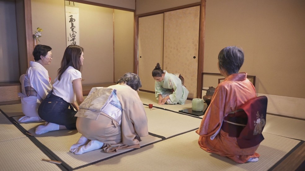 Em São Paulo, descendentes de japoneses mantêm viva a tradição da cerimônia do chá — Foto: Reprodução/TV Globo