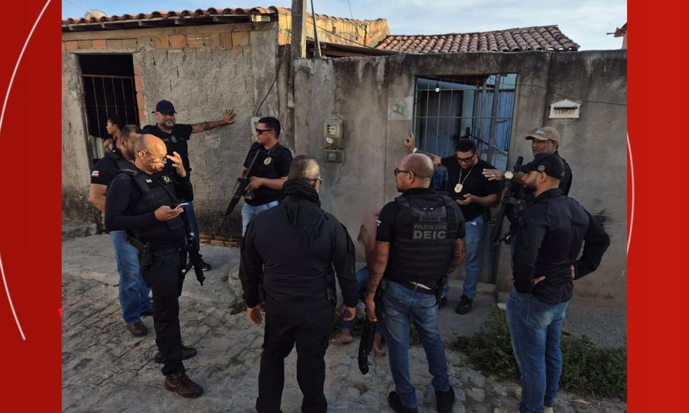 Suspeitos de matar comerciante são presos na Bahia — Foto: Divulgação/DEIC-DRFR