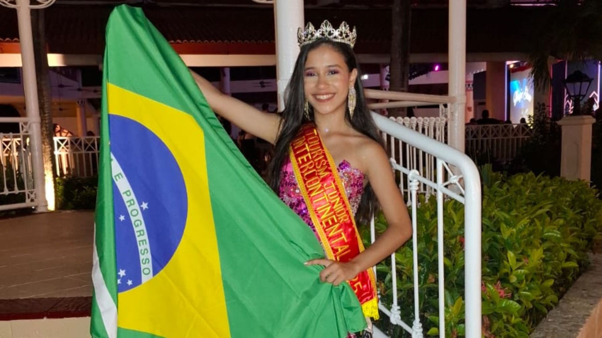 Aos 15 anos, adolescente do interior de SP representa o Brasil e vence concurso de beleza no Caribe: ‘Quero voar mundo afora’
