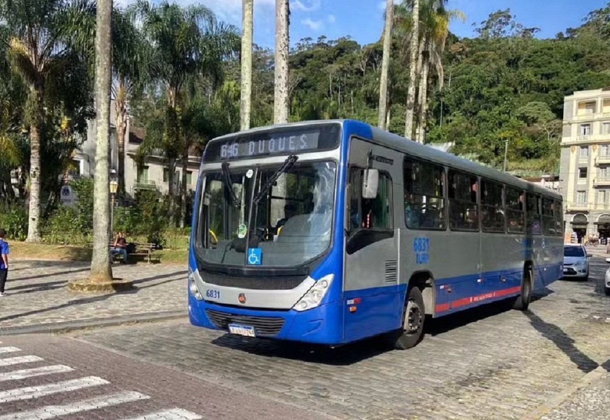 CPTrans determina retirada de 32 ônibus da Turp das ruas de Petrópolis