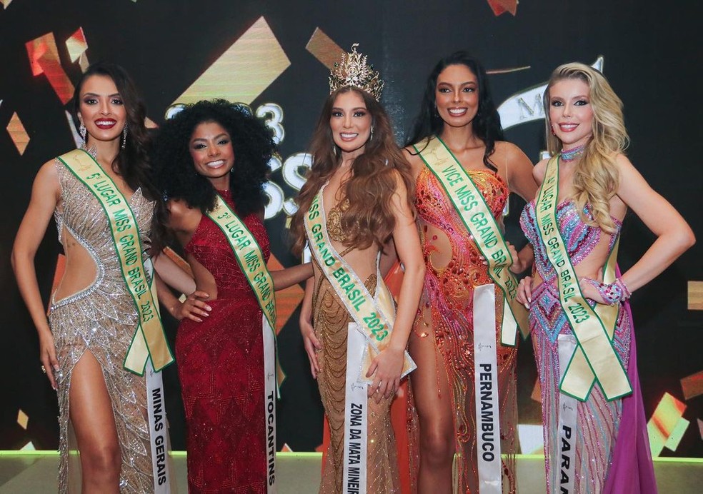 Luciana ao lado das finalistas do concurso Miss Grand Brasil 2023 — Foto: Divulgação