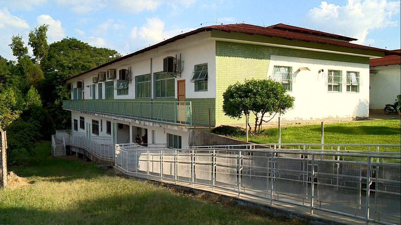 Com fuzil falso, suspeito tenta assalto no Ifes e é baleado por vigilante em Colatina 