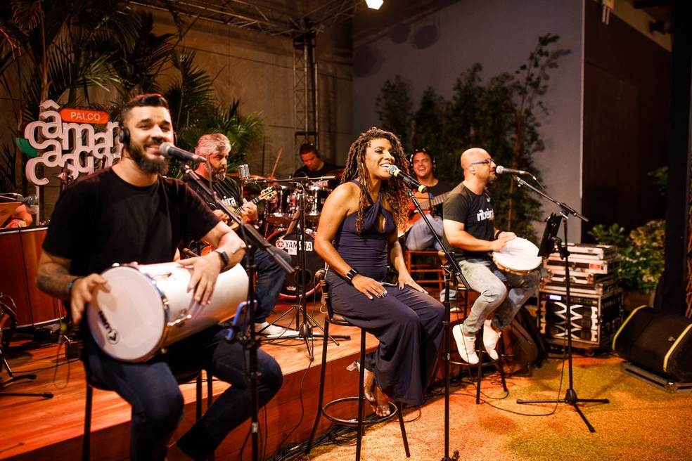 Roda de Samba Ribeira Boêmia se apresenta no Bloquinho Petrópolis — Foto: Divulgação