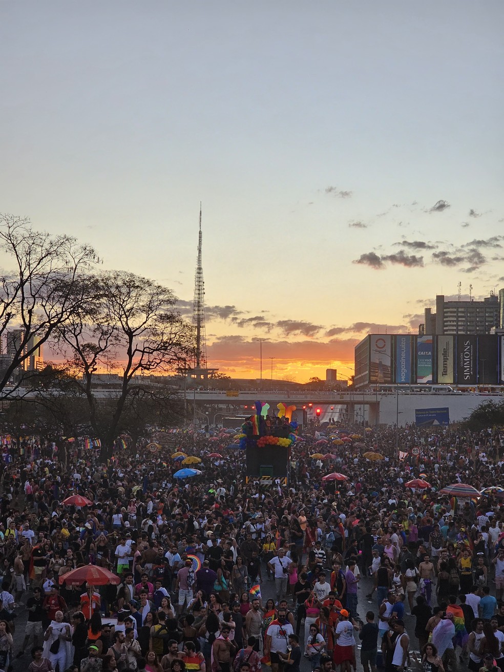 Parada do Orgulho LGBTQIA+ em Brasília. — Foto: Divulgação/Igor Albuquerque