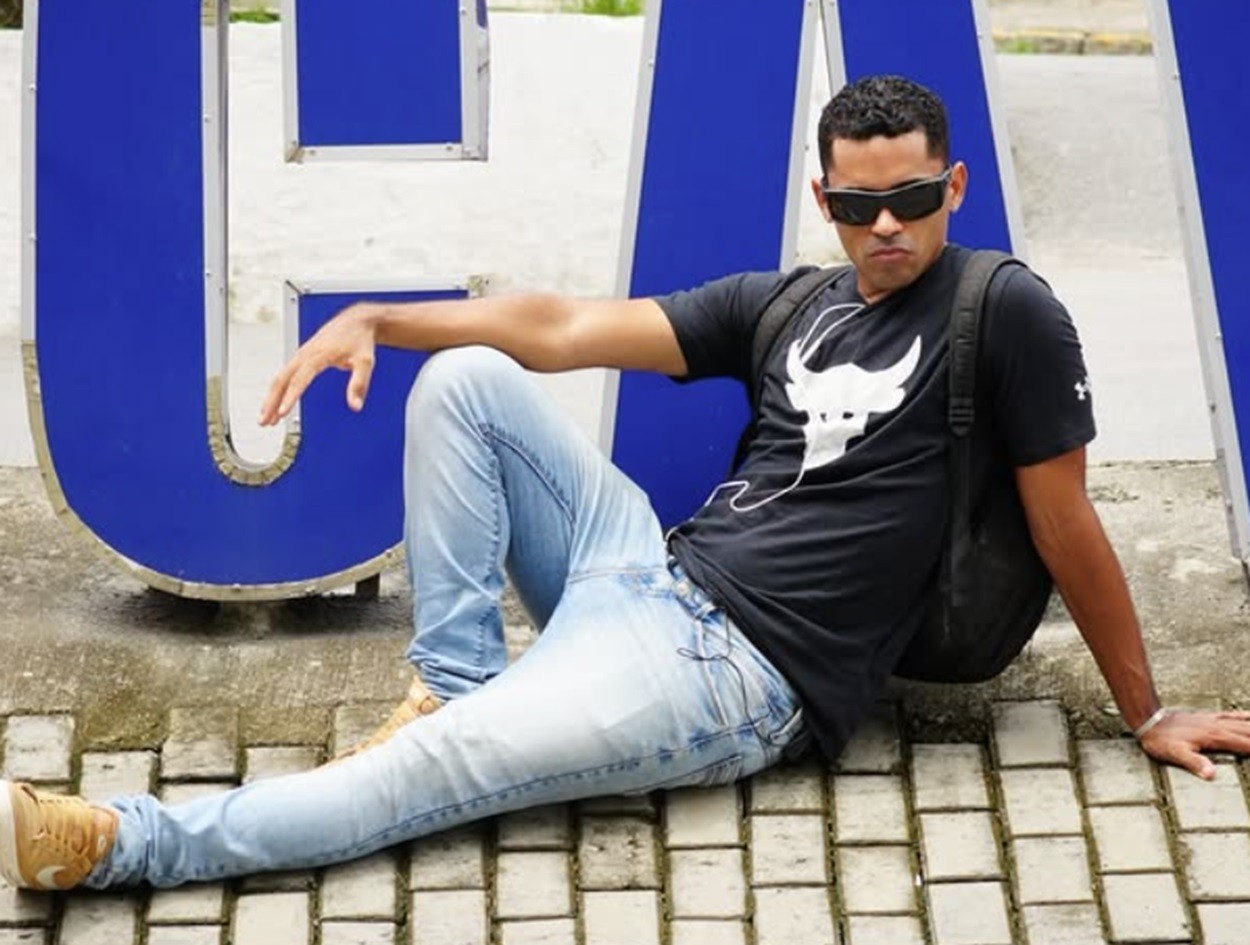 Quem é Rafael Chocolate, influenciador condenado a pagar R$ 50 mil em indenizações por 'pegadinhas' na internet